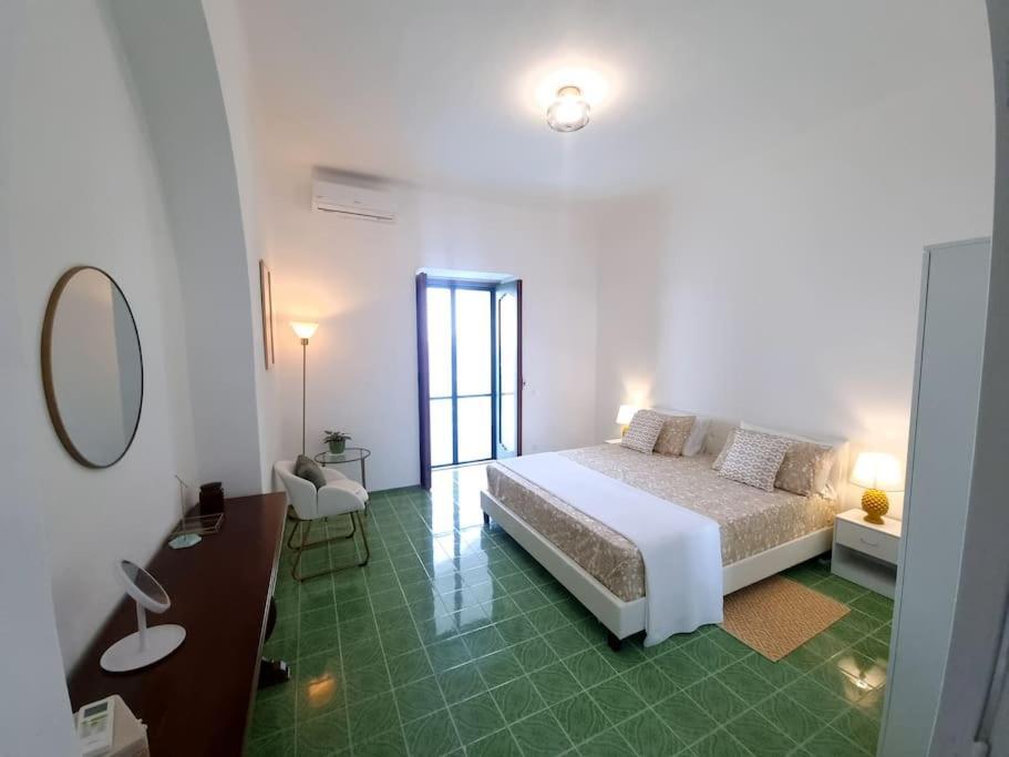 Casa Intiso - Two Double Bedroom Apartment Positano Exterior foto